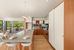 38 Endeavour Dr, Avoca Beach NSW 2251, Australia