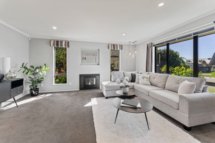 16 Bottle Lake Drive, Parklands, Christchurch City, Canterbury, 8083, New Zealand