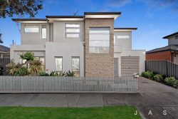 61 Cala St, West Footscray VIC 3012, Australia