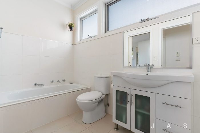 61 Cala St, West Footscray VIC 3012, Australia