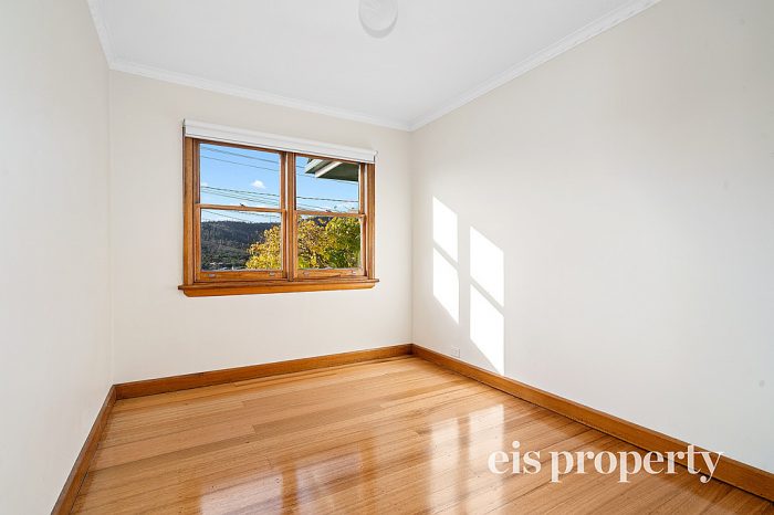 253 Cambridge Rd, Warrane TAS 7018, Australia