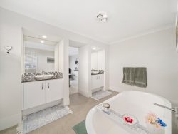 26 Carson Cct, Mango Hill QLD 4509, Australia