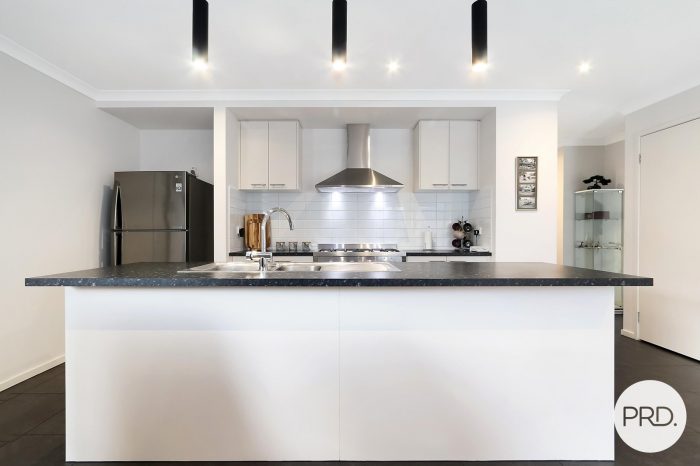 4 Cromwell Rd, Leneva VIC 3691, Australia