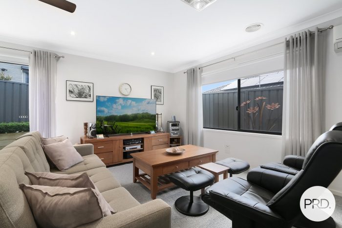 4 Cromwell Rd, Leneva VIC 3691, Australia