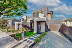 32D Estelle St, Oakleigh VIC 3166, Australia