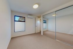 32D Estelle St, Oakleigh VIC 3166, Australia