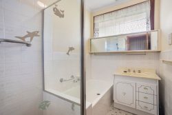 Unit 2/50 Edgar St, Kingsville VIC 3012, Australia