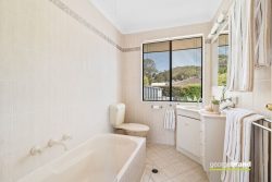 16 Rickard Rd, Empire Bay NSW 2257, Australia