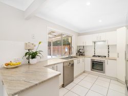 16 Esk Pl, Kallangur QLD 4503, Australia