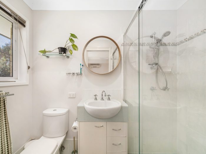 16 Esk Pl, Kallangur QLD 4503, Australia