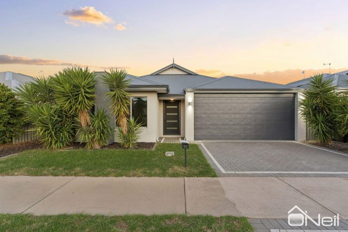 11 Foulkes Wy, Byford WA 6122, Australia