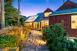 24 Gorman Street, Macandrew Bay, Dunedin, Otago, 9014, New Zealand