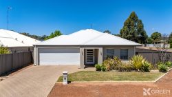 11 Harrison Way, Waroona WA 6215, Australia