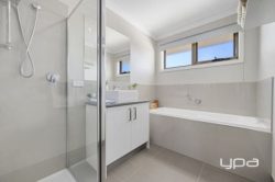 Unit 2/45 Holts Ln, Darley VIC 3340, Australia