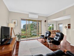 30 Quarry Rd, Illowa VIC 3282, Australia