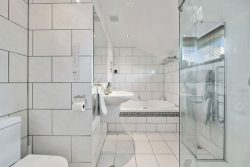 24 Duthie Street, Karori, Wellington, 6012, New Zealand