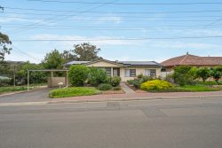 4 Karri Dr, Dernancourt SA 5075, Australia