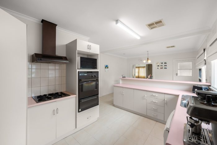 4 Karri Dr, Dernancourt SA 5075, Australia