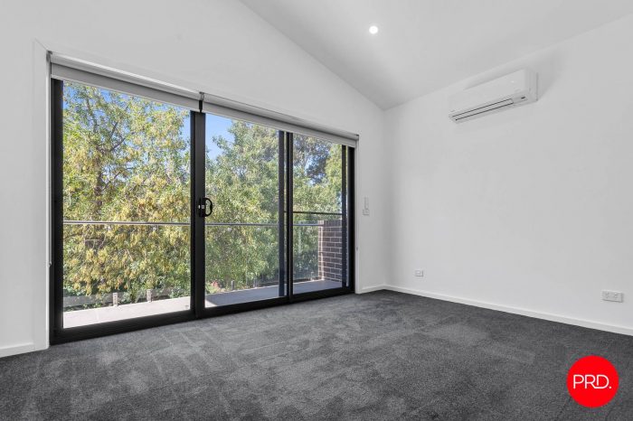 Unit 2/71 Lilac St, Ironbark VIC 3550, Australia