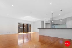 Unit 2/71 Lilac St, Ironbark VIC 3550, Australia