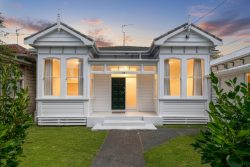 54 Kilbirnie Crescent, Kilbirnie, Wellington, 6022, New Zealand