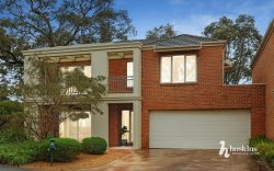 34 Madison Blvd, Mitcham VIC 3132, Australia