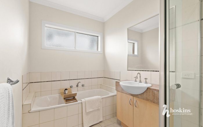 34 Madison Blvd, Mitcham VIC 3132, Australia