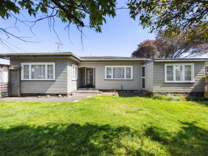 16 Mahana Road, Saint Andrews, Hamilton, Waikato, 3200, New Zealand