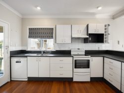 16 Mahana Road, Saint Andrews, Hamilton, Waikato, 3200, New Zealand