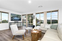 10 McIntosh Rd, Dee Why NSW 2099, Australia