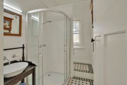 36-38 McLennan St, Glenthompson VIC 3293, Australia