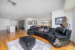 17 Milesi Bend, Dalyellup WA 6230, Australia