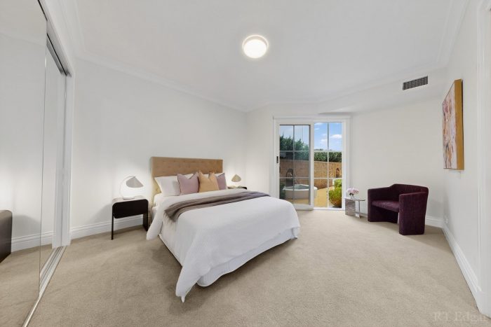27 Mont Albert Rd, Canterbury VIC 3126, Australia