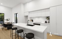 164 Mullum Mullum Rd, Ringwood VIC 3134, Australia