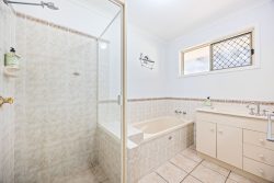 59 North St, Point Vernon QLD 4655, Australia