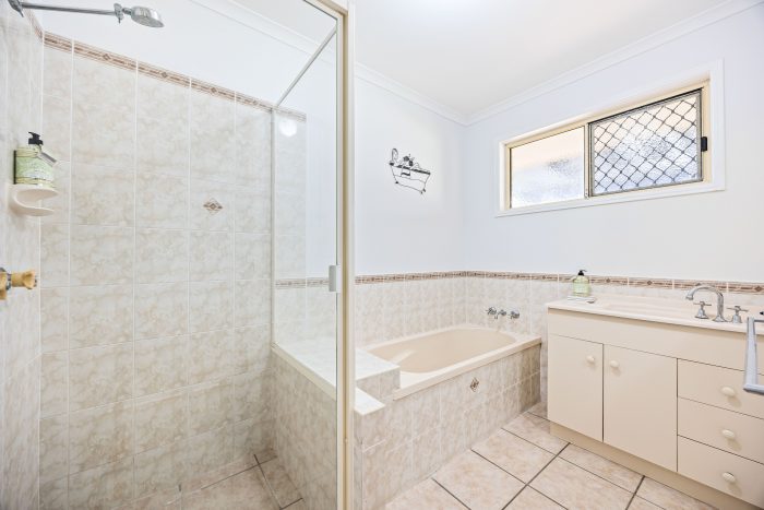 59 North St, Point Vernon QLD 4655, Australia