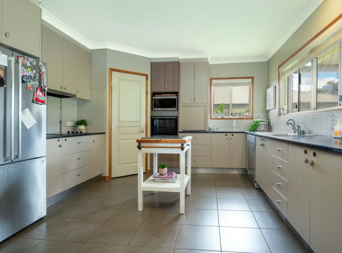 9 Oliver St, Highfields QLD 4352, Australia