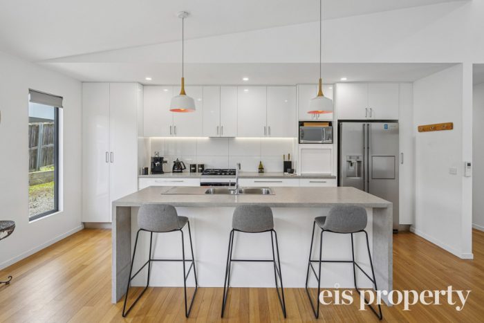 8 Port View Dr, Port Huon TAS 7116, Australia