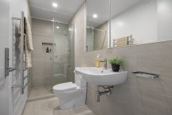 4A/2 Fisher-Point Drive, Freemans Bay, Auckland, 1010, New Zealand
