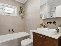 19 Napier Rd, Morley WA 6062, Australia