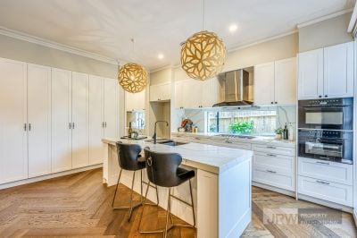 Unit 1/30 Ralton Ave, Glen Waverley VIC 3150, Australia