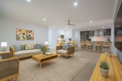 6 Redgum Dr, Kirkwood QLD 4680, Australia