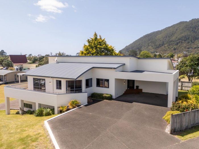1 Centreway, Pauanui, Thames-Coromandel, Waikato, 3579, New Zealand