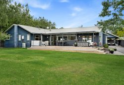 30 Rosella Grove, Waimauku, Auckland, 0812, New Zealand