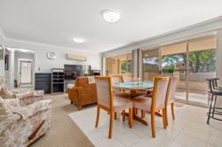 Unit 1/7 Station St, Woy Woy NSW 2256, Australia