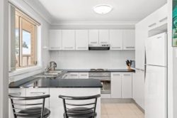 Unit 1/7 Station St, Woy Woy NSW 2256, Australia