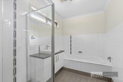 32 Tate Ave, Wantirna South VIC 3152, Australia