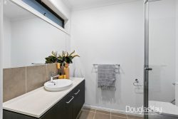 30 The Grange, Caroline Springs VIC 3023, Australia