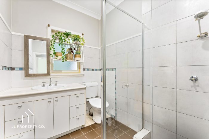 47 Trafalgar Ave, Woy Woy NSW 2256, Australia