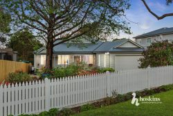 5 Vasey Concourse, Croydon VIC 3136, Australia